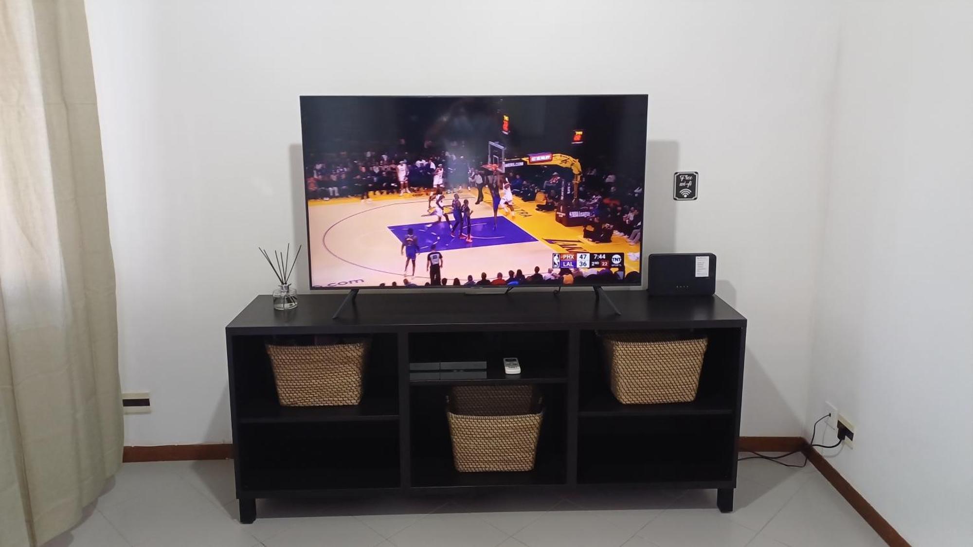 Apartment H24 *